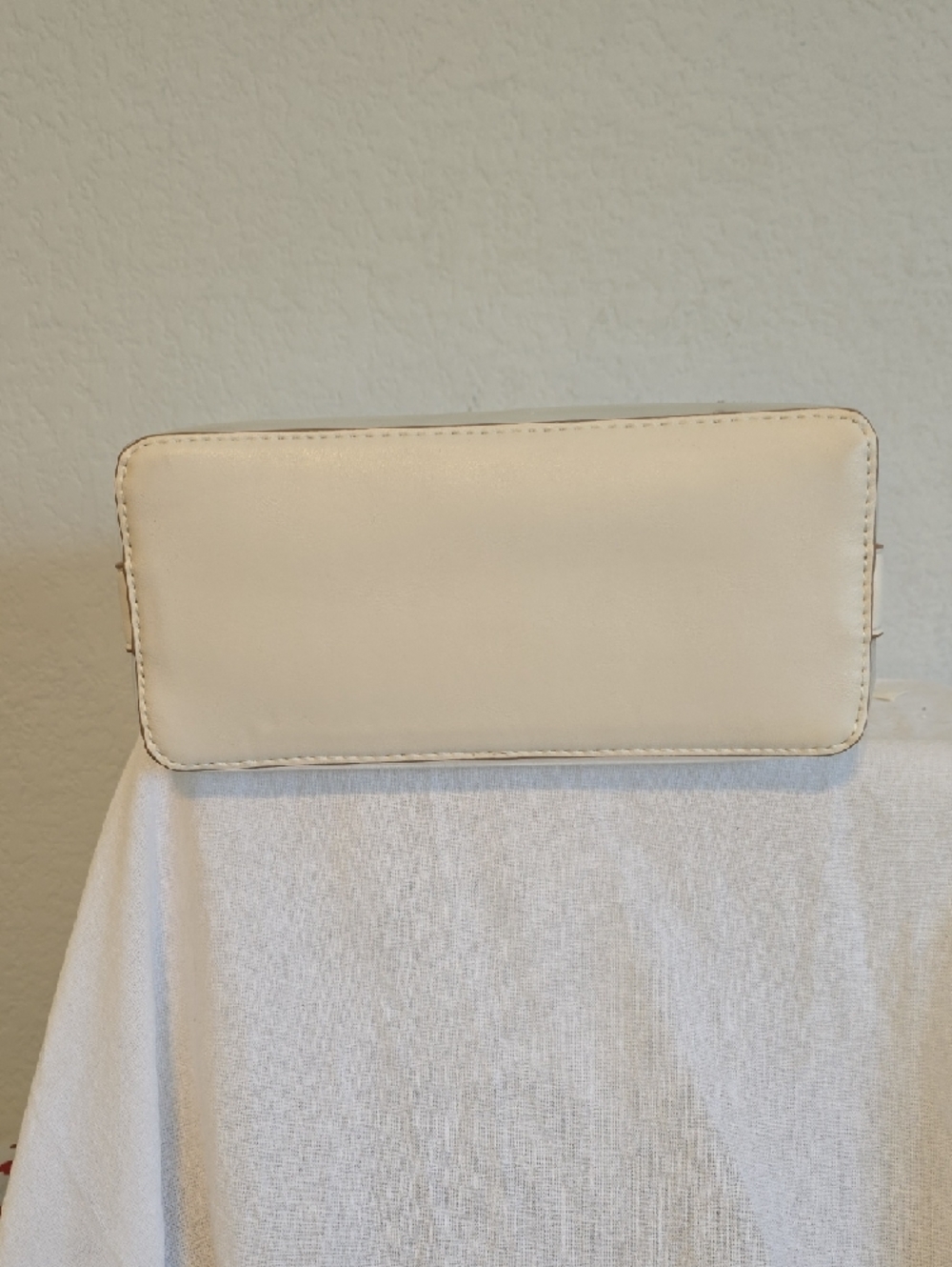 a new day Clear Tote with Gold Shell & Star Accents - Creme Trim - Picture 12 of 13